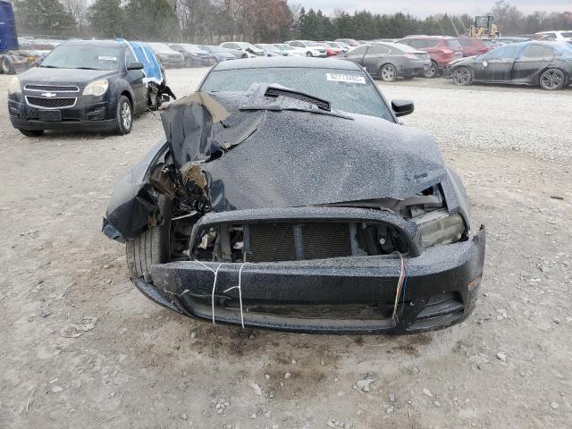 Ford Mustang Image 8