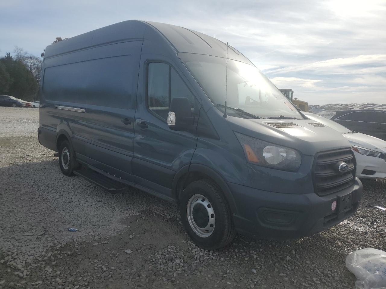 Ford Transit T-250 Image 11