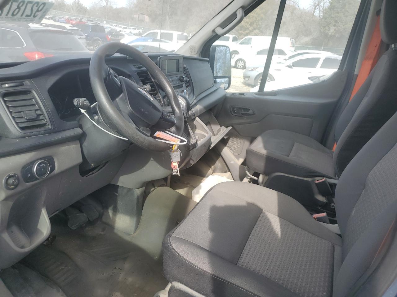 Ford Transit T-250 Image 10