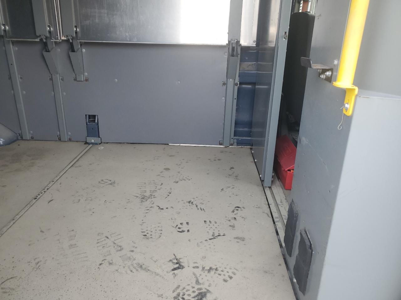 Ford Transit T-250 Image 7