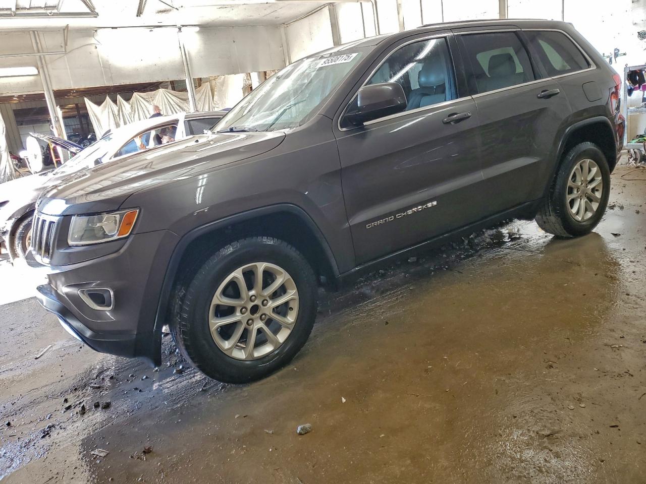Jeep Grand Cherokee Laredo Image 1