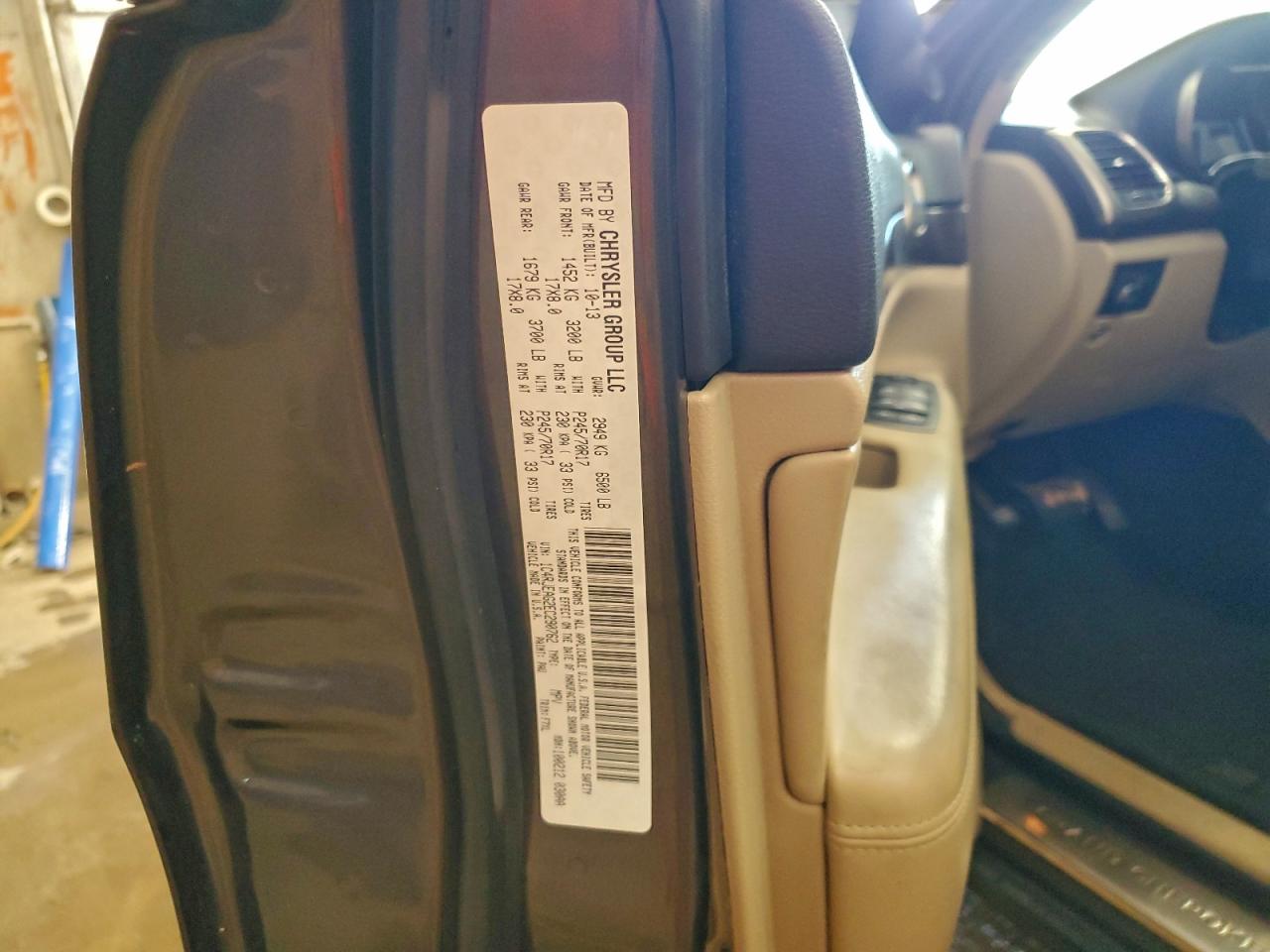 Jeep Grand Cherokee Laredo Image 2