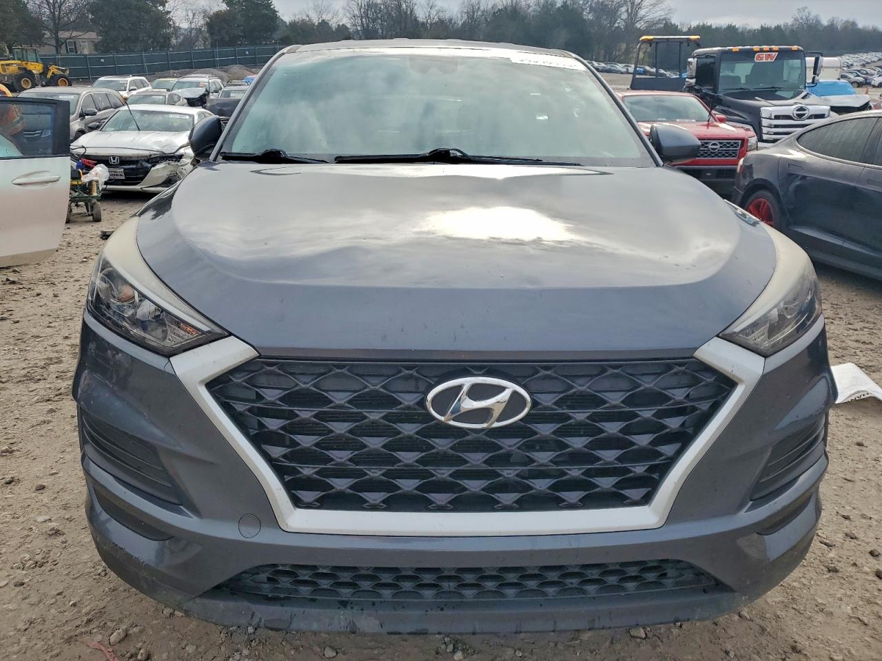 Hyundai TUCSON Se Image 11