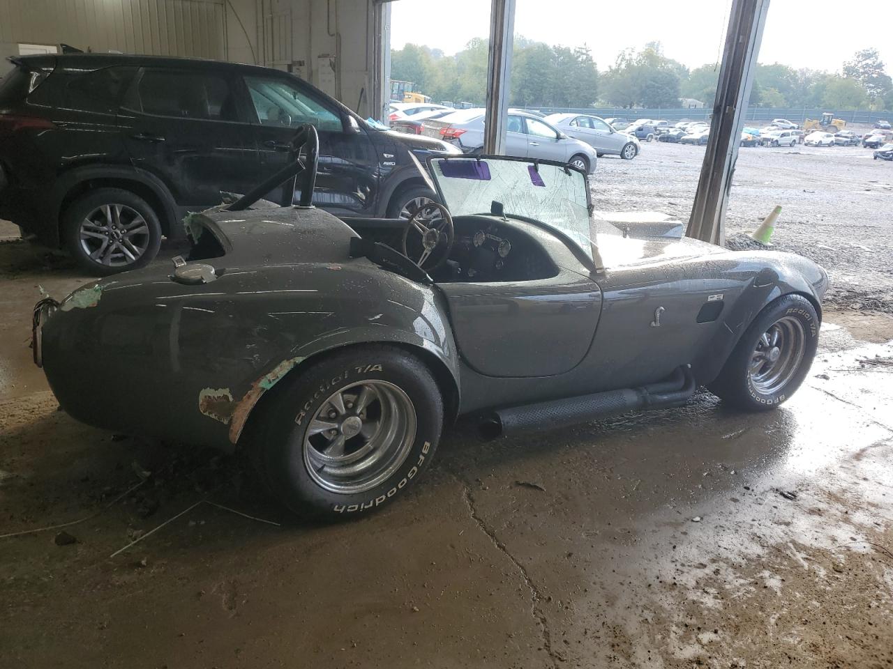 Ford Mustang Image 2