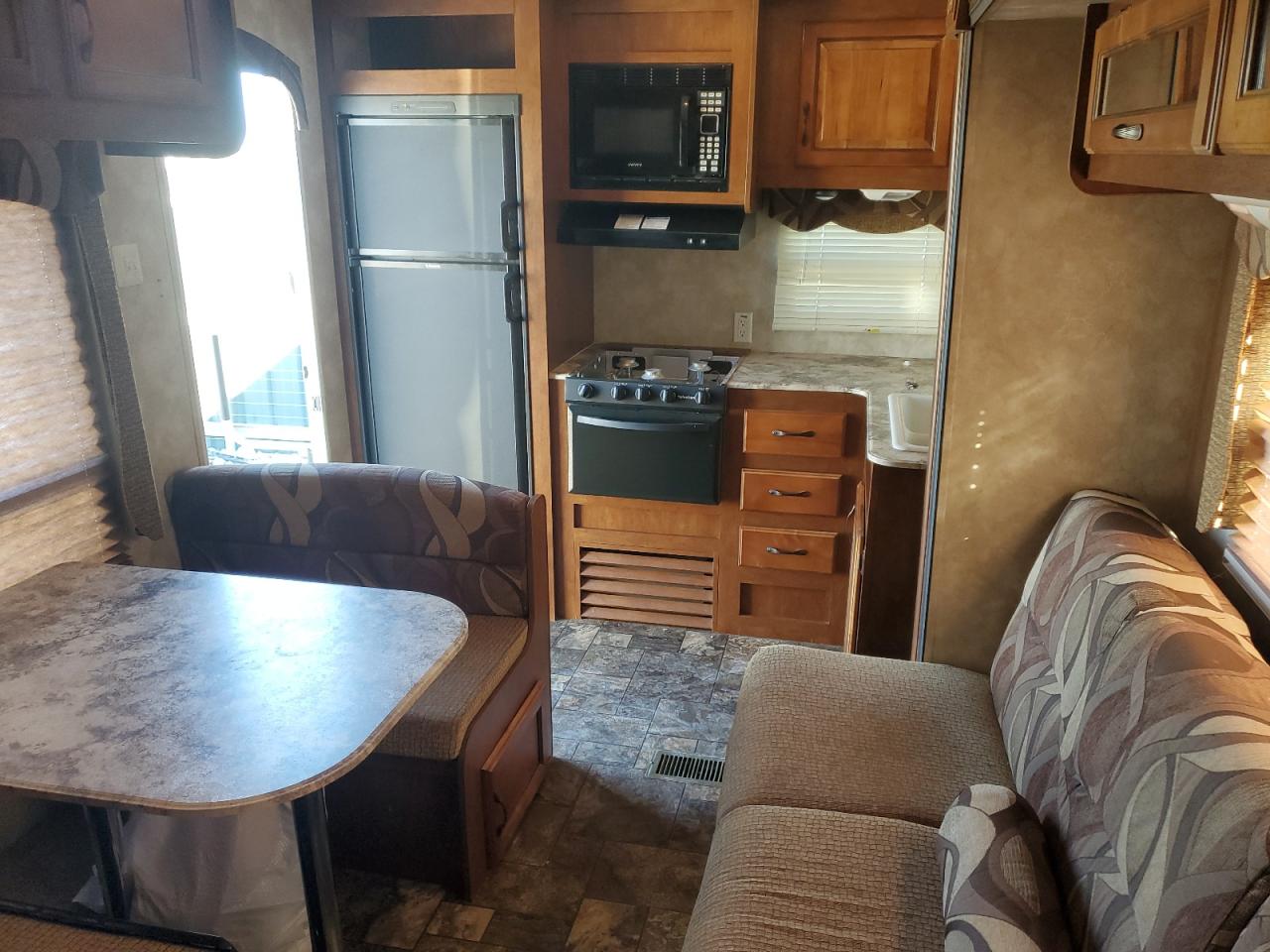 Coachmen Catalina D Image 7