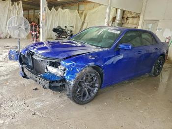  Salvage Chrysler 300