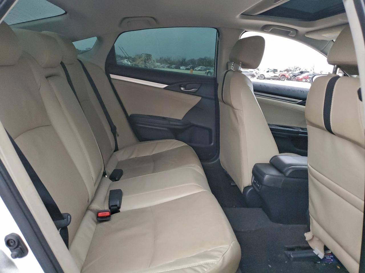 Honda Civic Touring Image 8