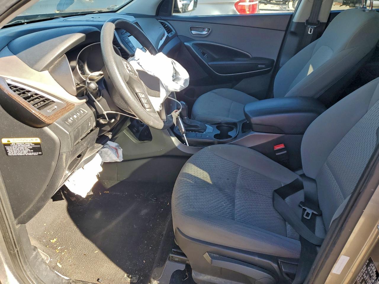 Hyundai SANTA FE Image 9