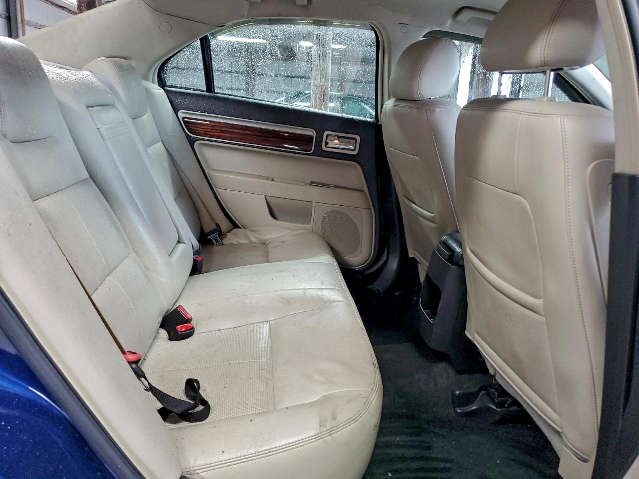 Lincoln Zephyr Image 9