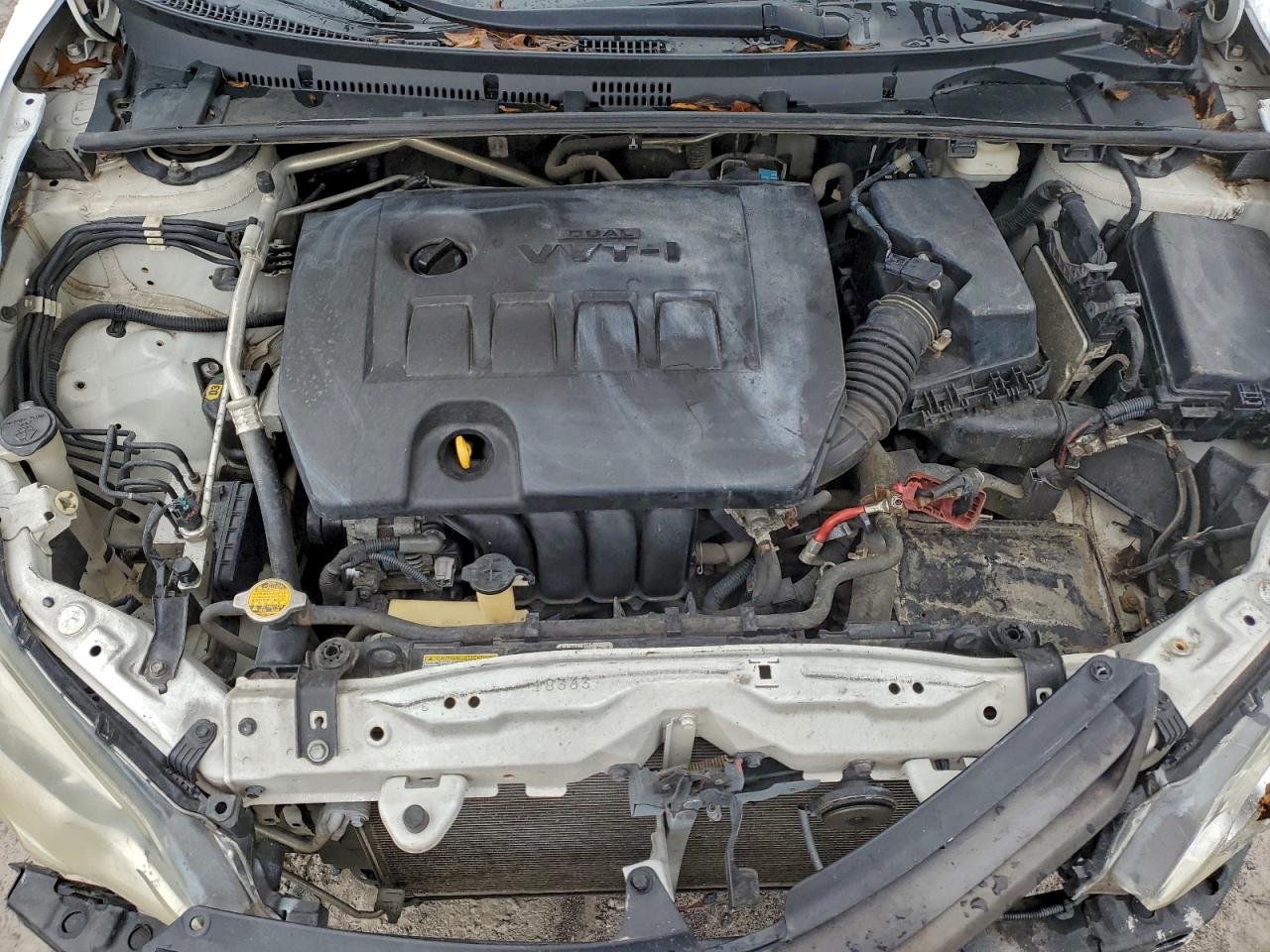 Toyota Corolla L Image 10