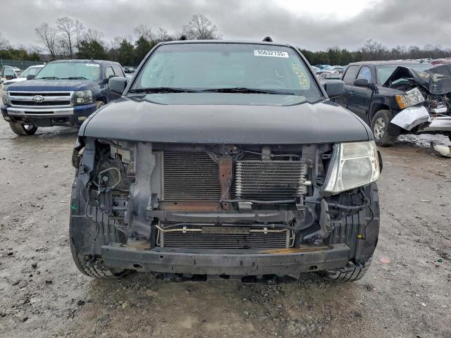 Nissan Pathfinder S Image 9