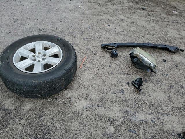 Nissan Pathfinder S Image 14