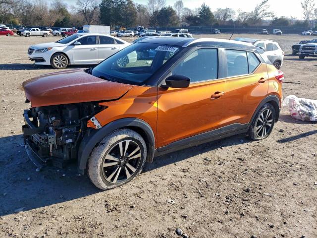  Salvage Nissan Kicks
