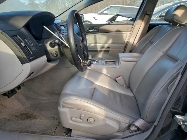 Cadillac STS Image 7