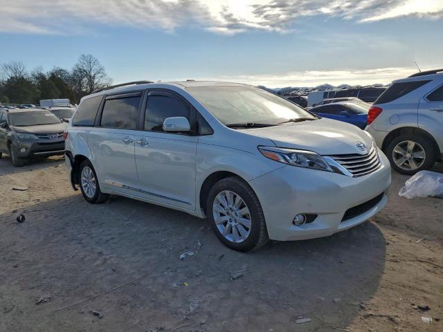 Toyota Sienna Xle Image 6