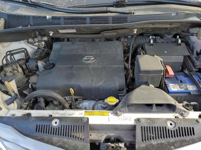 Toyota Sienna Xle Image 9