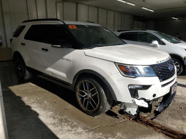 Ford Explorer Sport Image 2