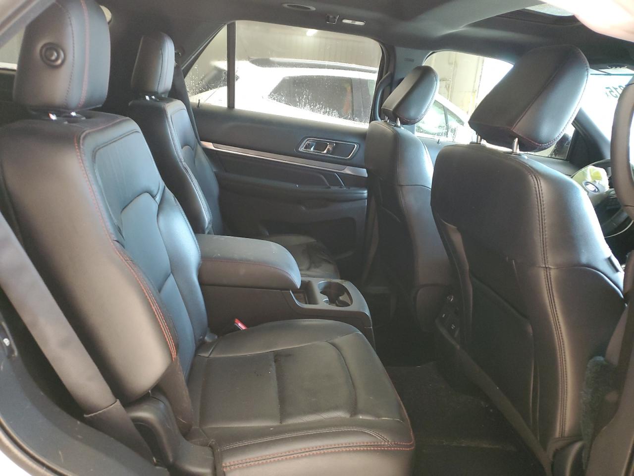 Ford Explorer Sport Image 12