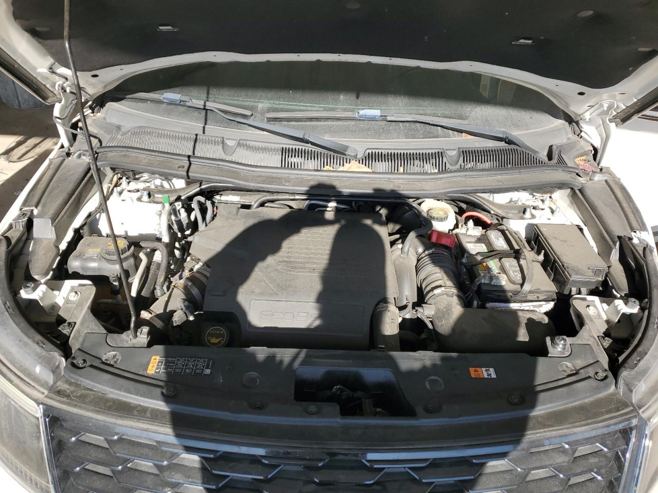 Ford Explorer Sport Image 14