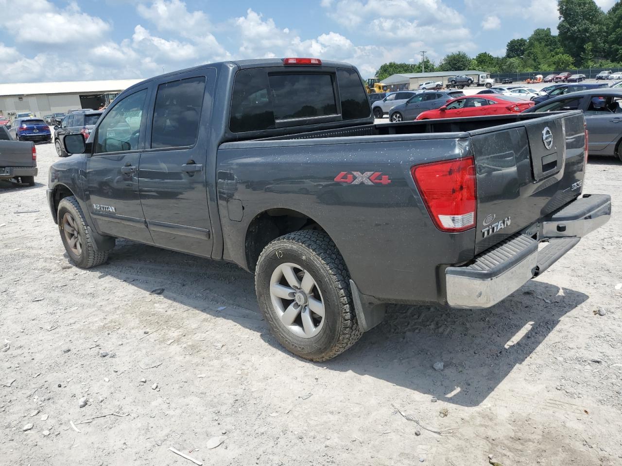 Nissan Titan Xe Image 3