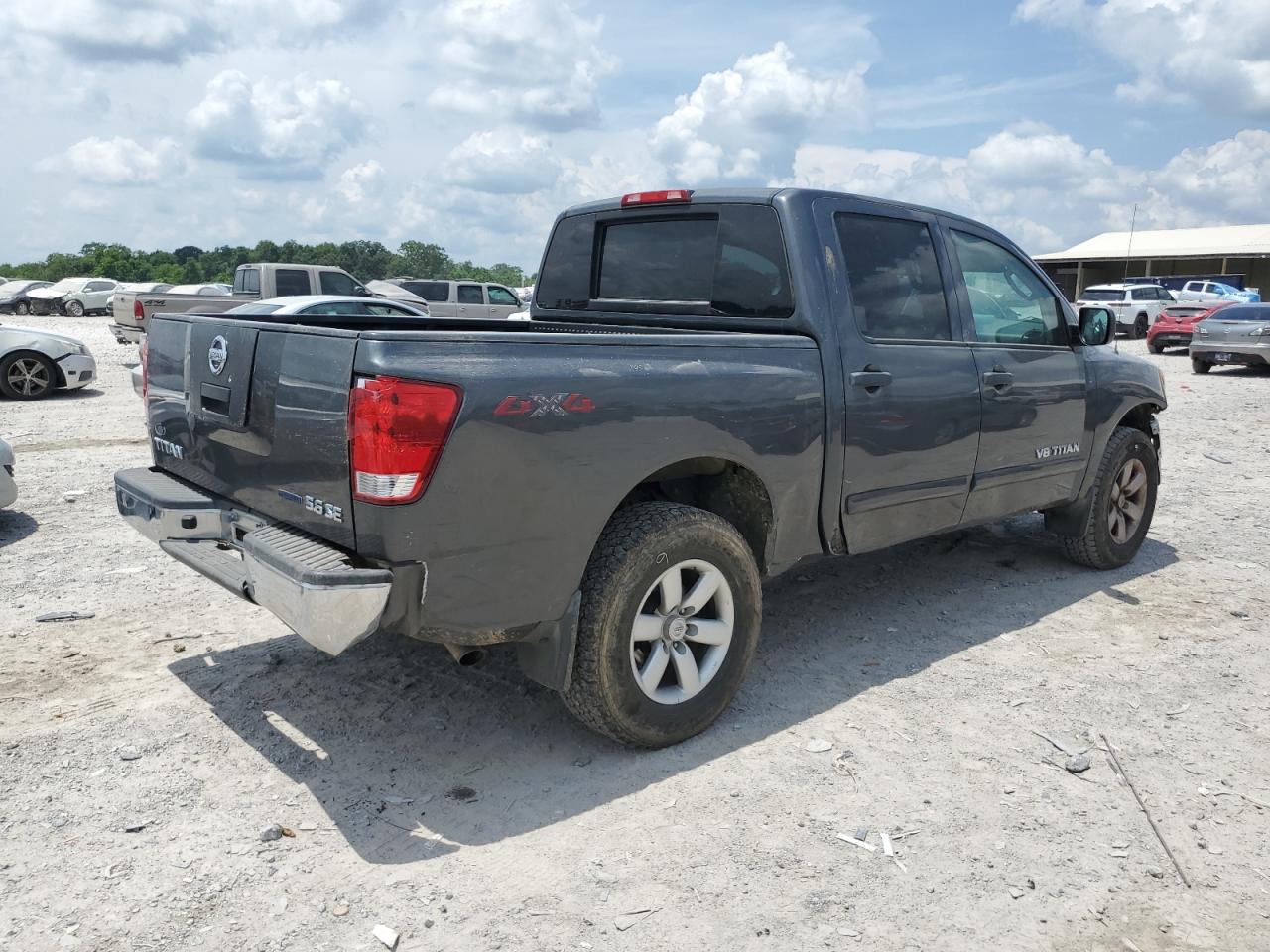 Nissan Titan Xe Image 5