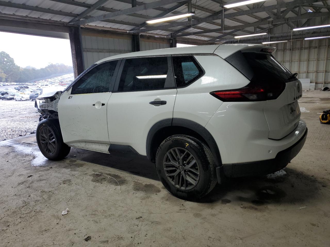 Nissan Rogue S Image 12