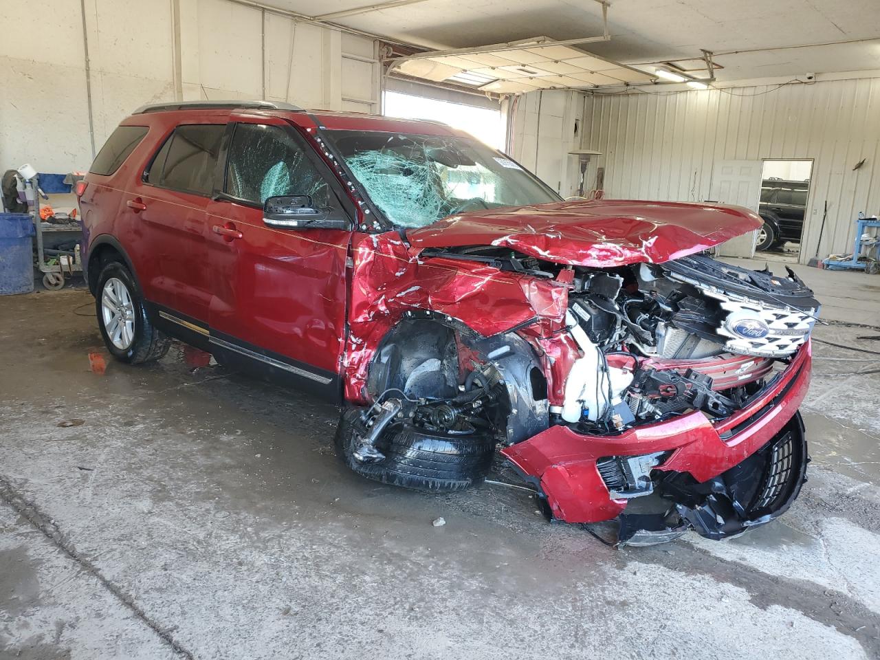 Ford Explorer Xlt Image 4