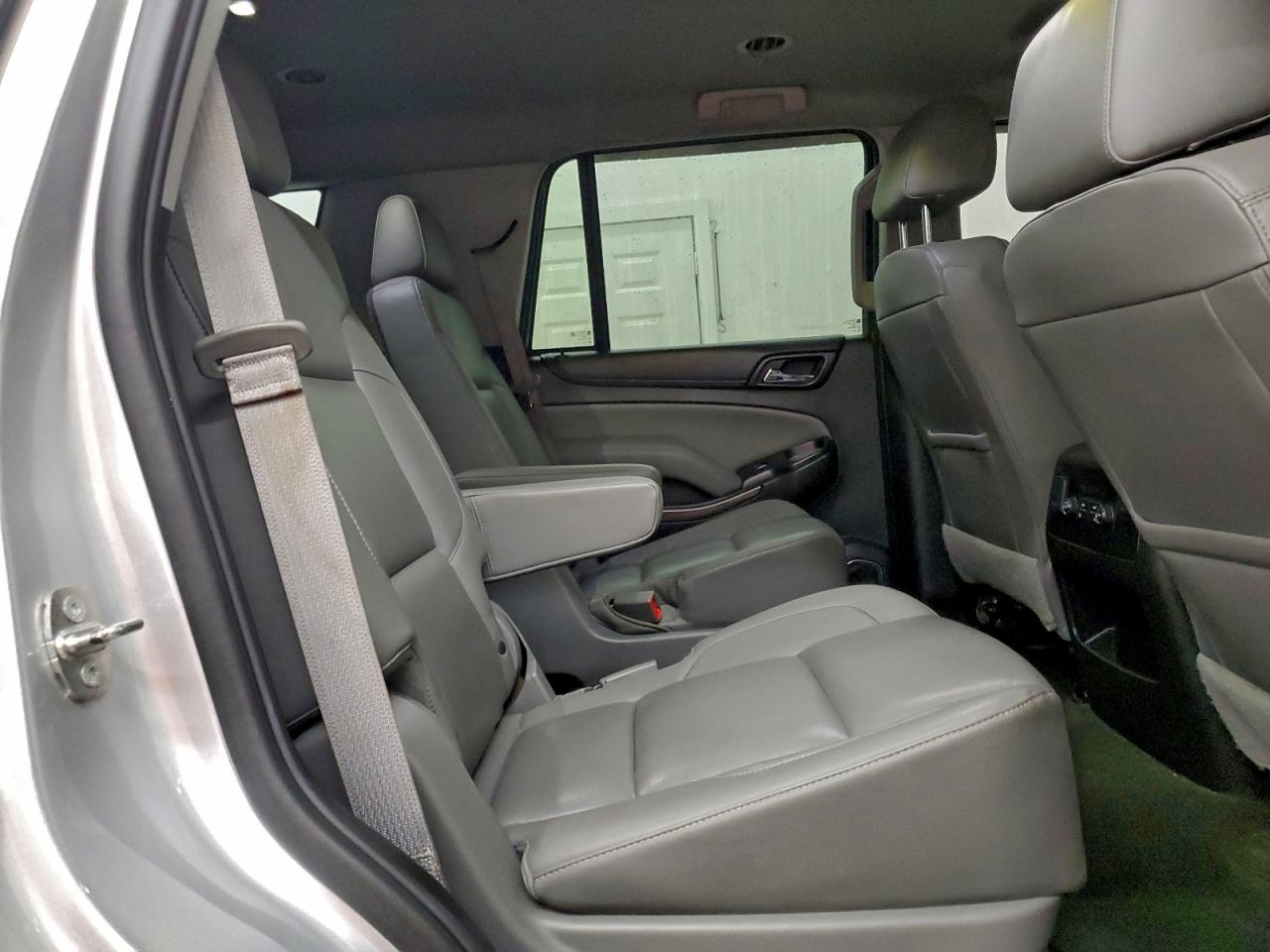 Chevrolet Tahoe K1500 Lt Image 6