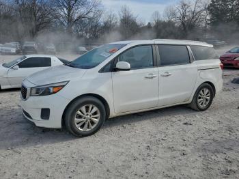  Salvage Kia Sedona