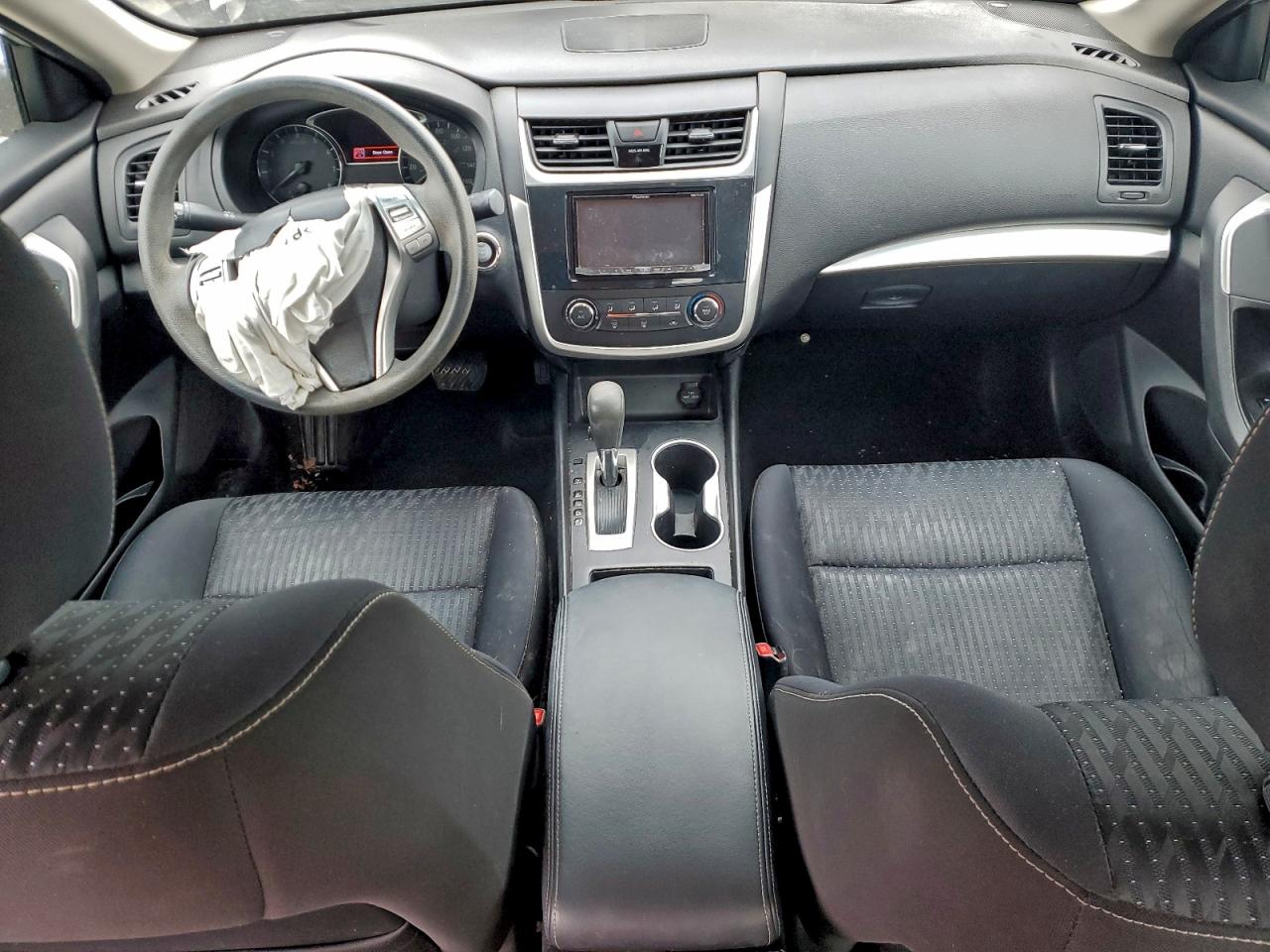 Nissan Altima 2.5 Image 9
