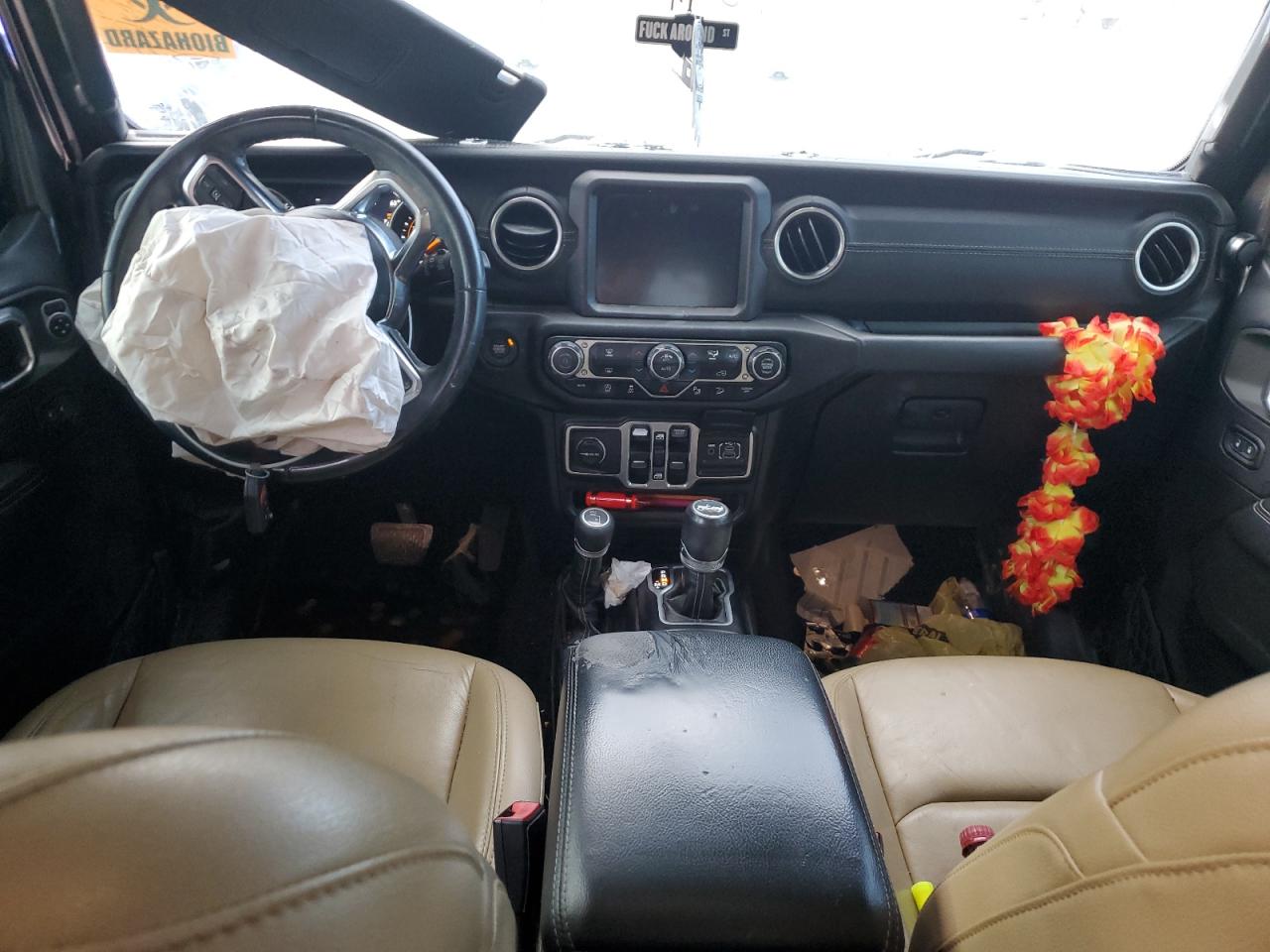 Jeep Wrangler Sahara Image 8