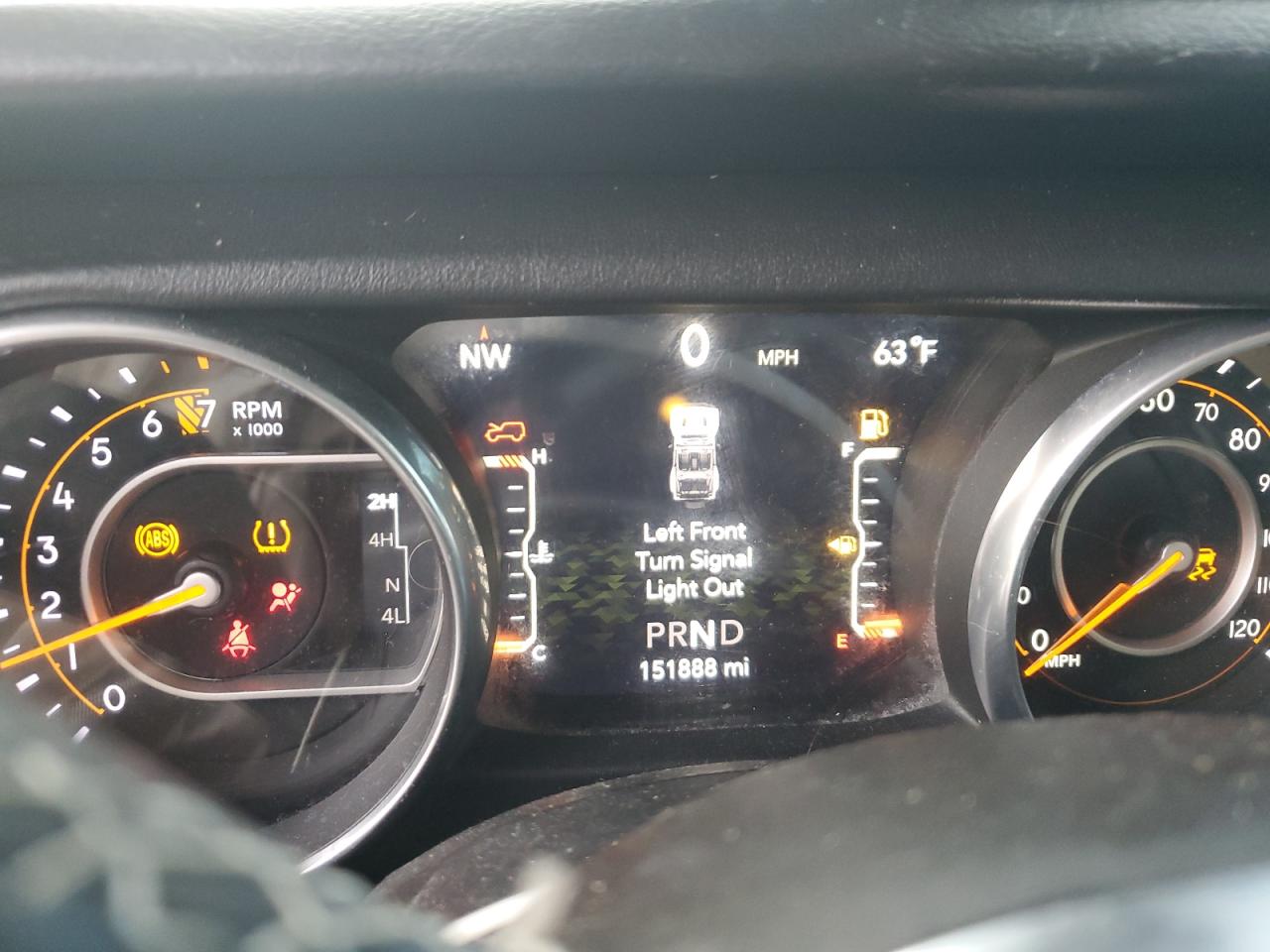 Jeep Wrangler Sahara Image 11