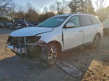  Salvage Nissan Pathfinder