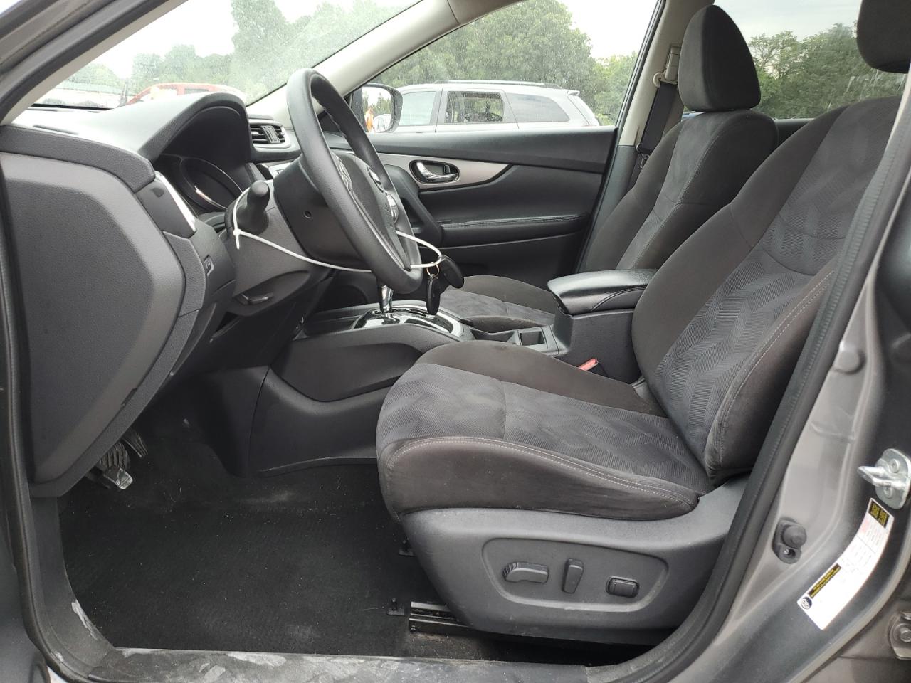 Nissan Rogue S Image 9