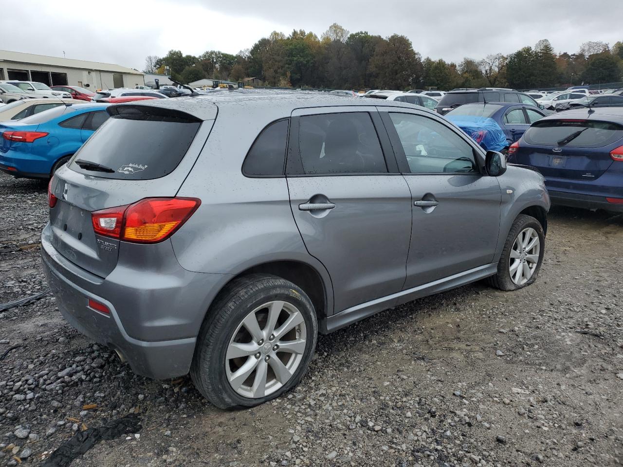 Mitsubishi Outlander Se Image 12