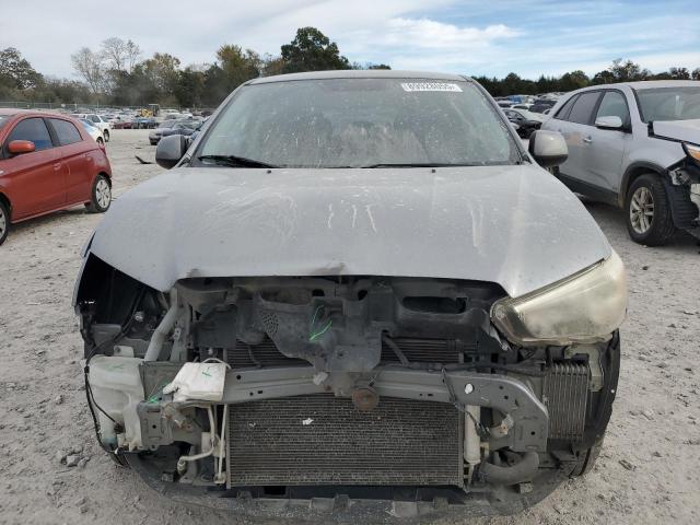 Mitsubishi Outlander Se Image 13