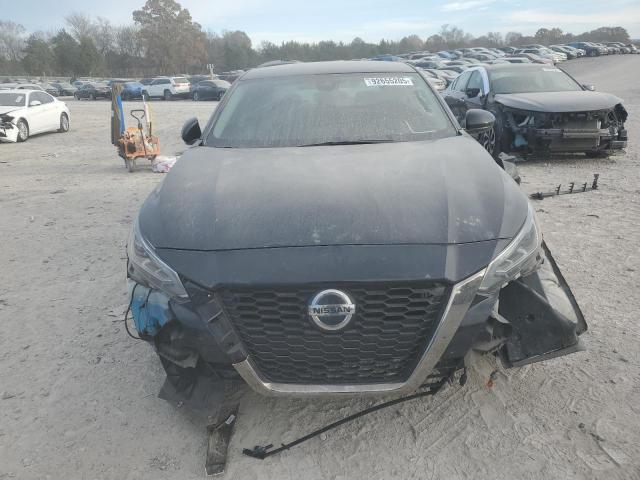 Nissan Altima Sr Image 11