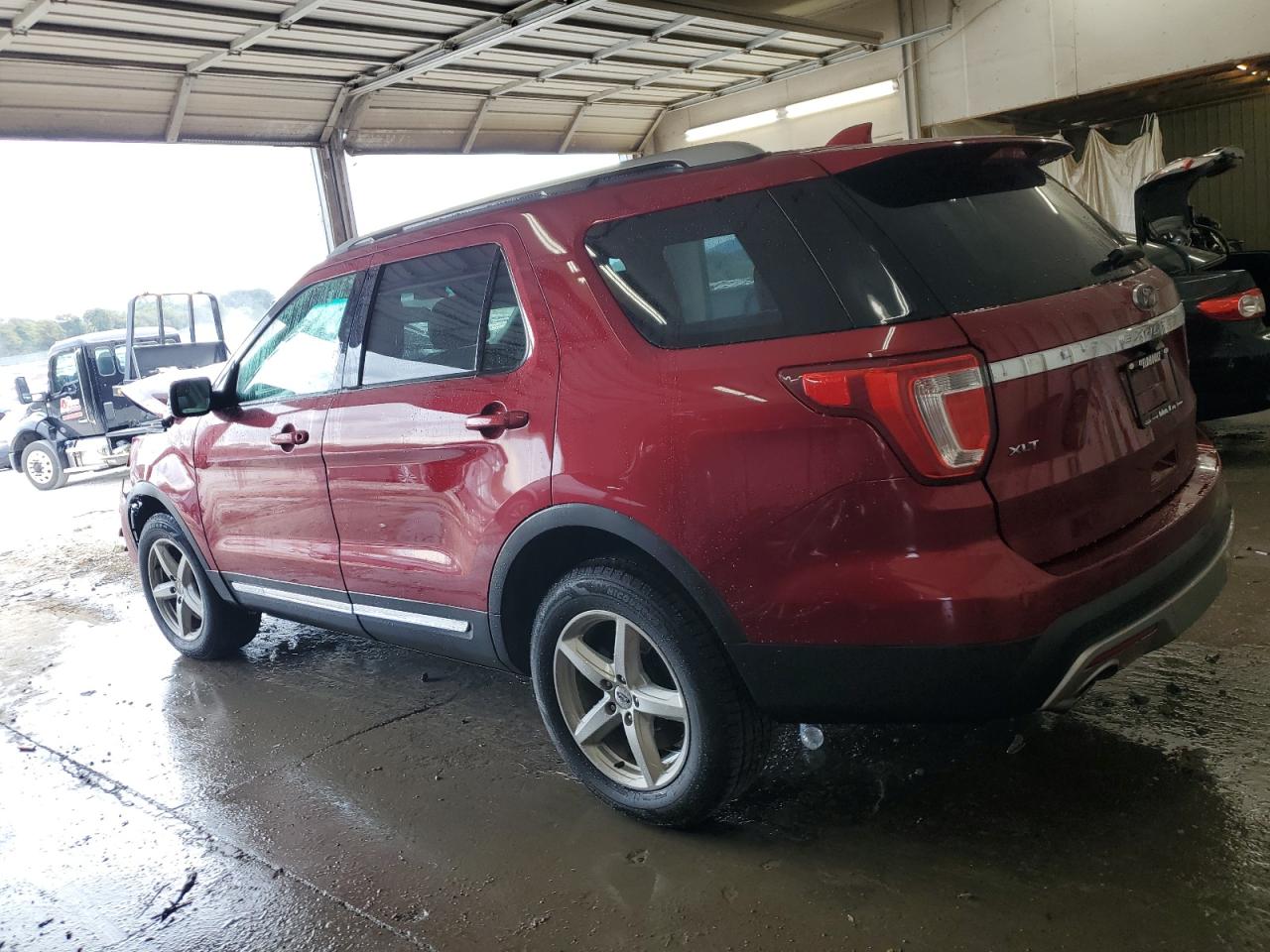 Ford Explorer Xlt Image 6