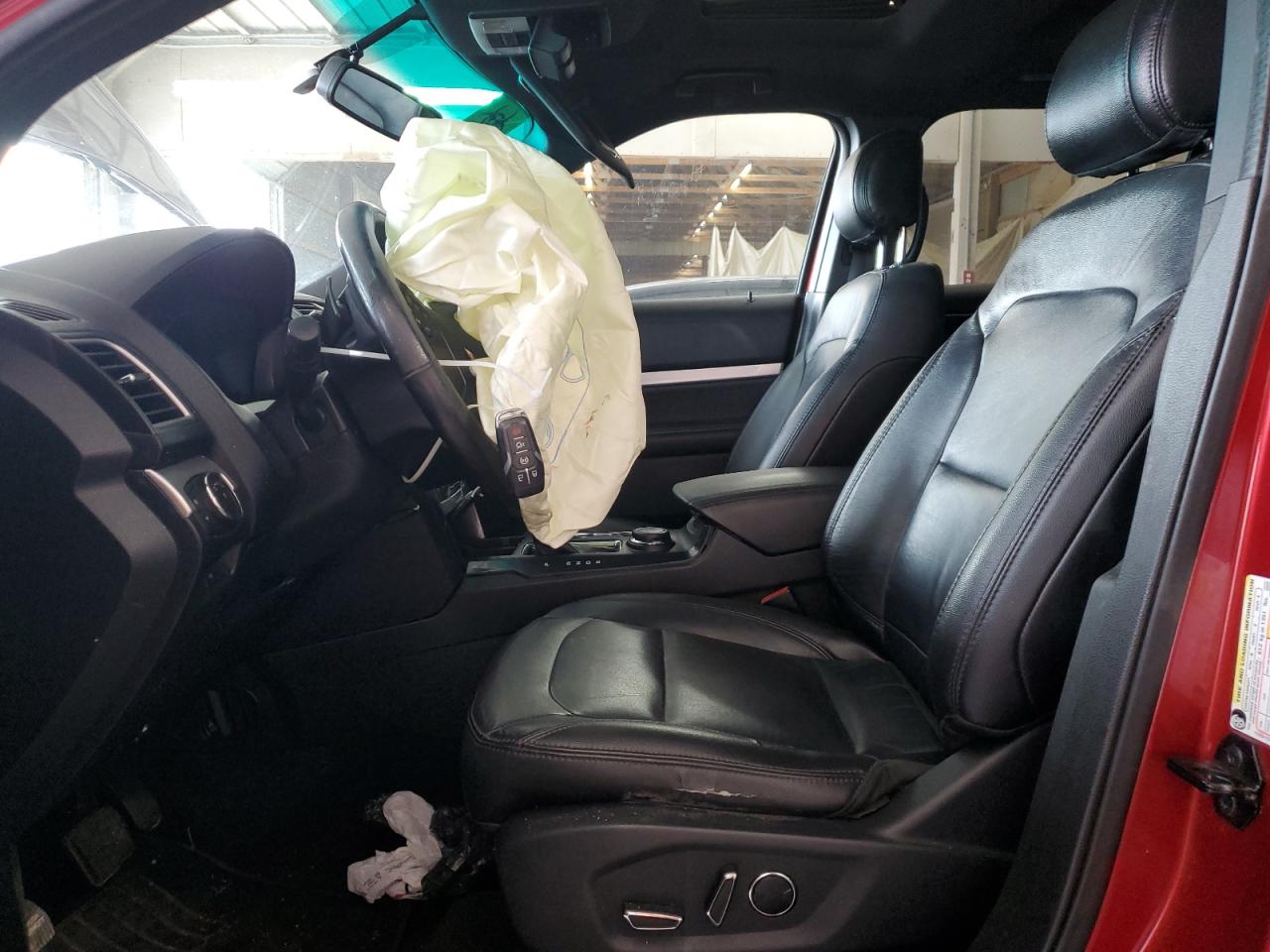 Ford Explorer Xlt Image 5