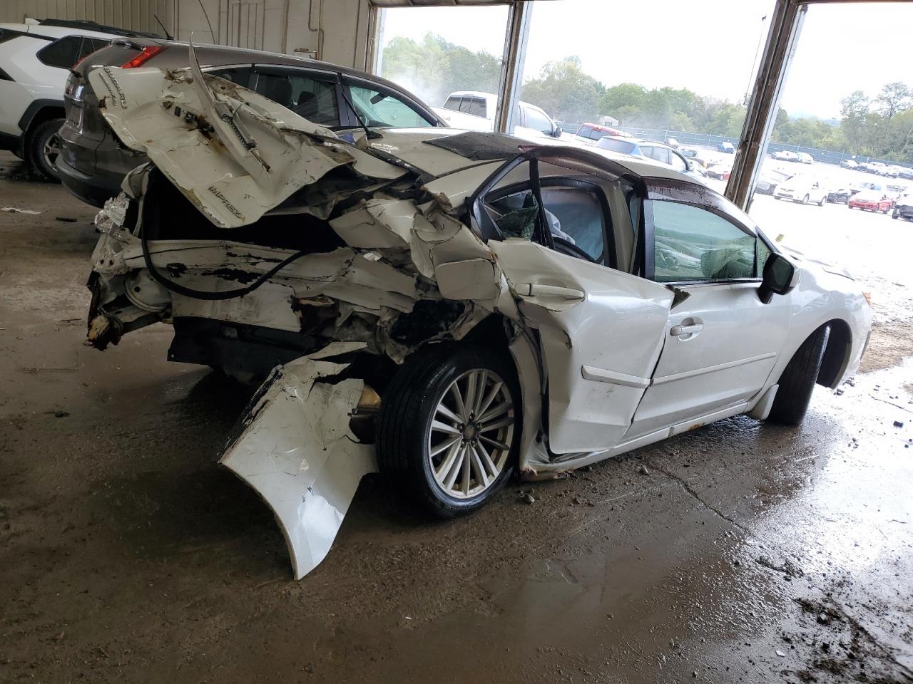 Subaru Impreza Premium Image 3