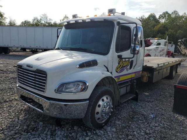  Salvage Freightliner M2 106 Med