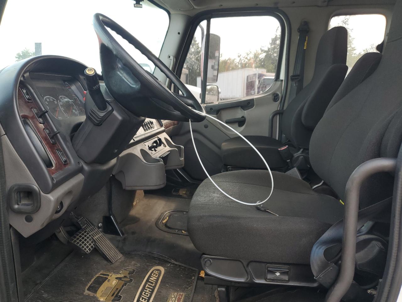 Freightliner M2 106 Med 106 Medium Duty Image 10