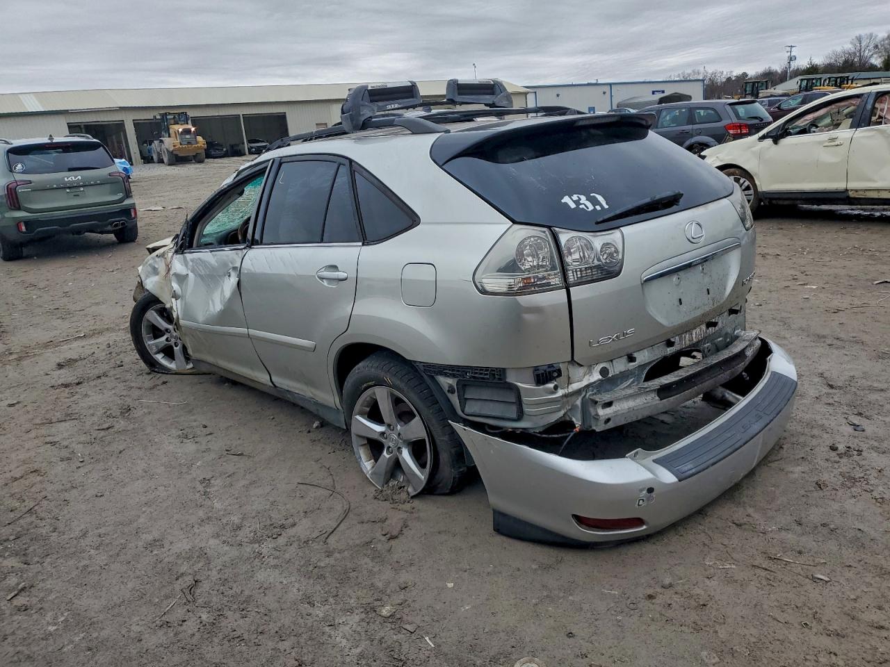 Lexus RX 330 Image 2