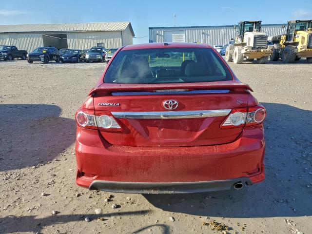 Toyota Corolla Base Image 7