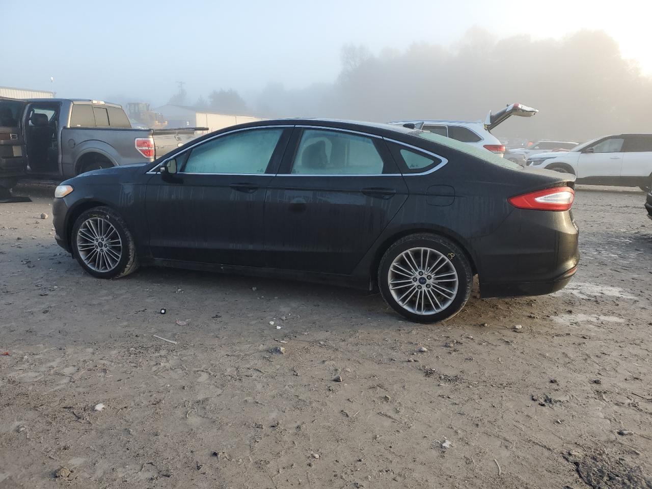 Ford Fusion Se Image 4