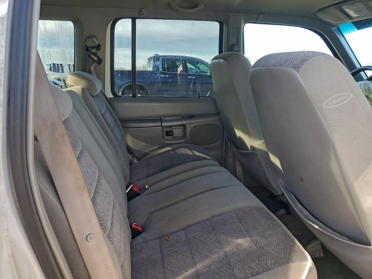 Ford Explorer Xls Image 11