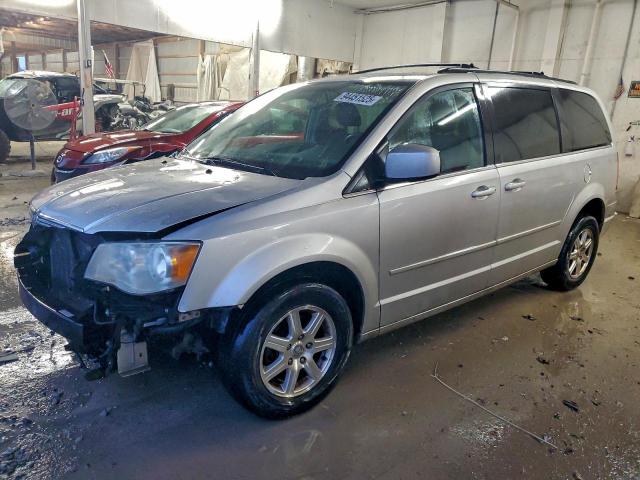  Salvage Chrysler Minivan