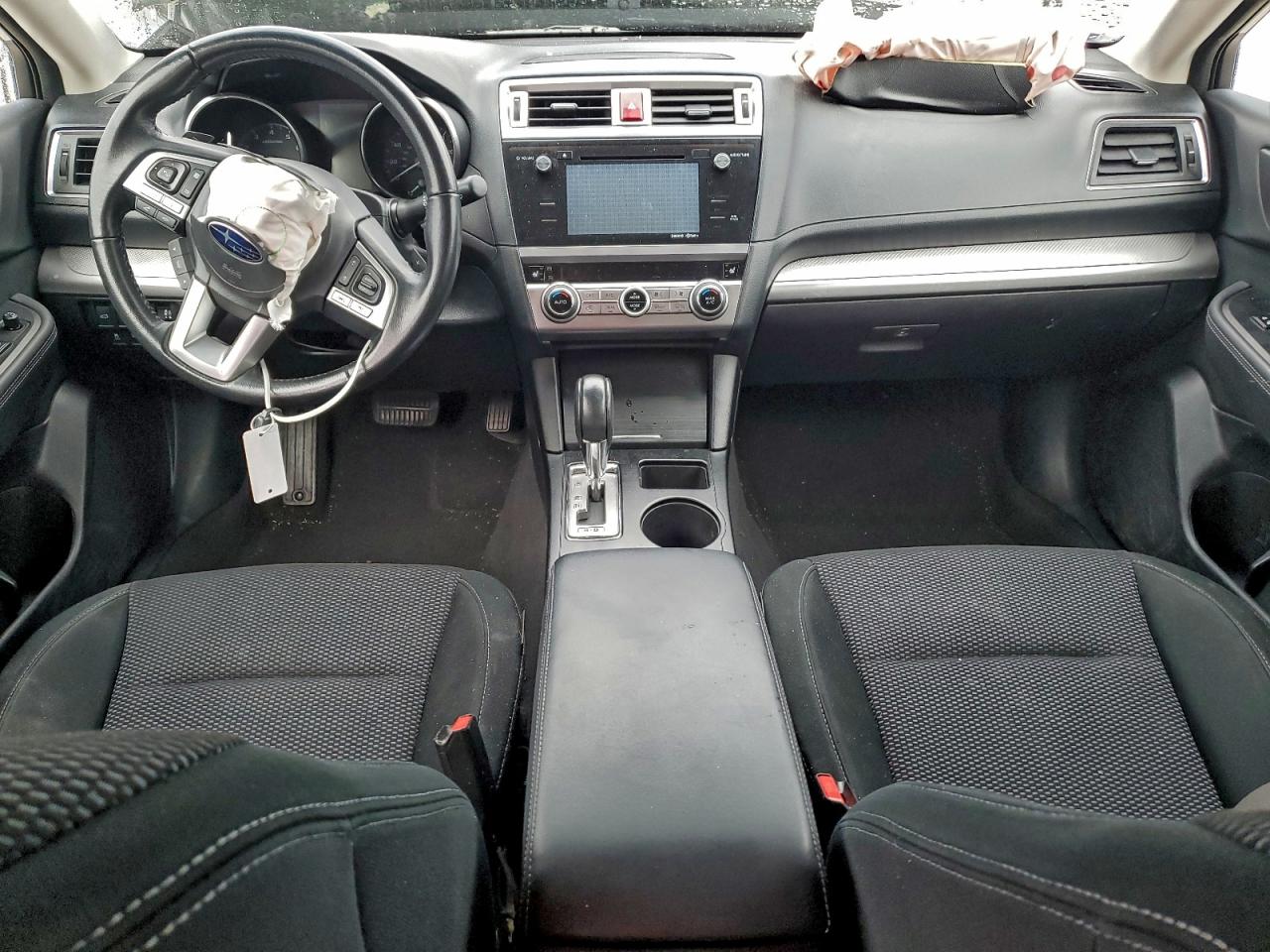 Subaru Outback 2.5i Premium Image 13