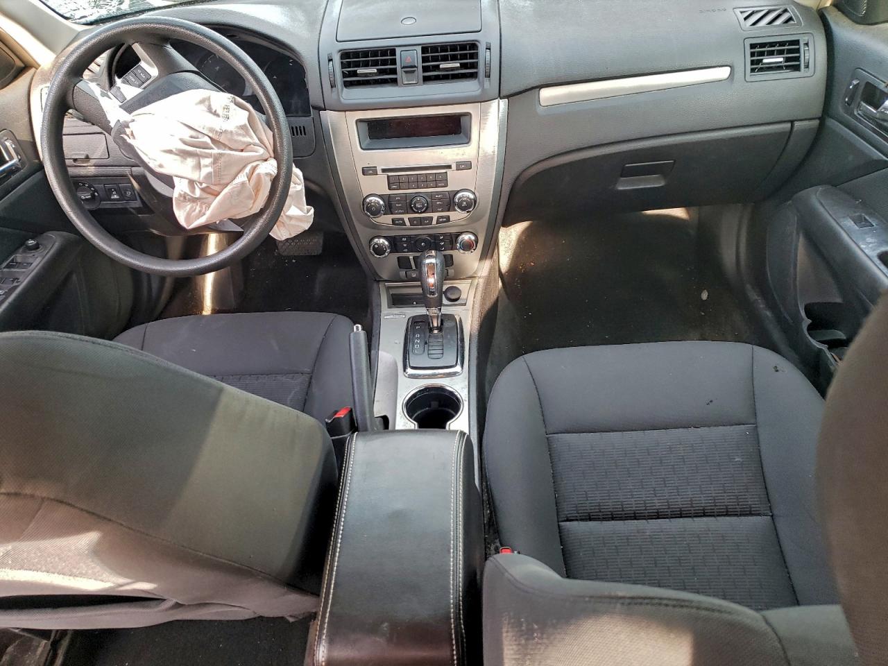 Ford Fusion Se Image 6