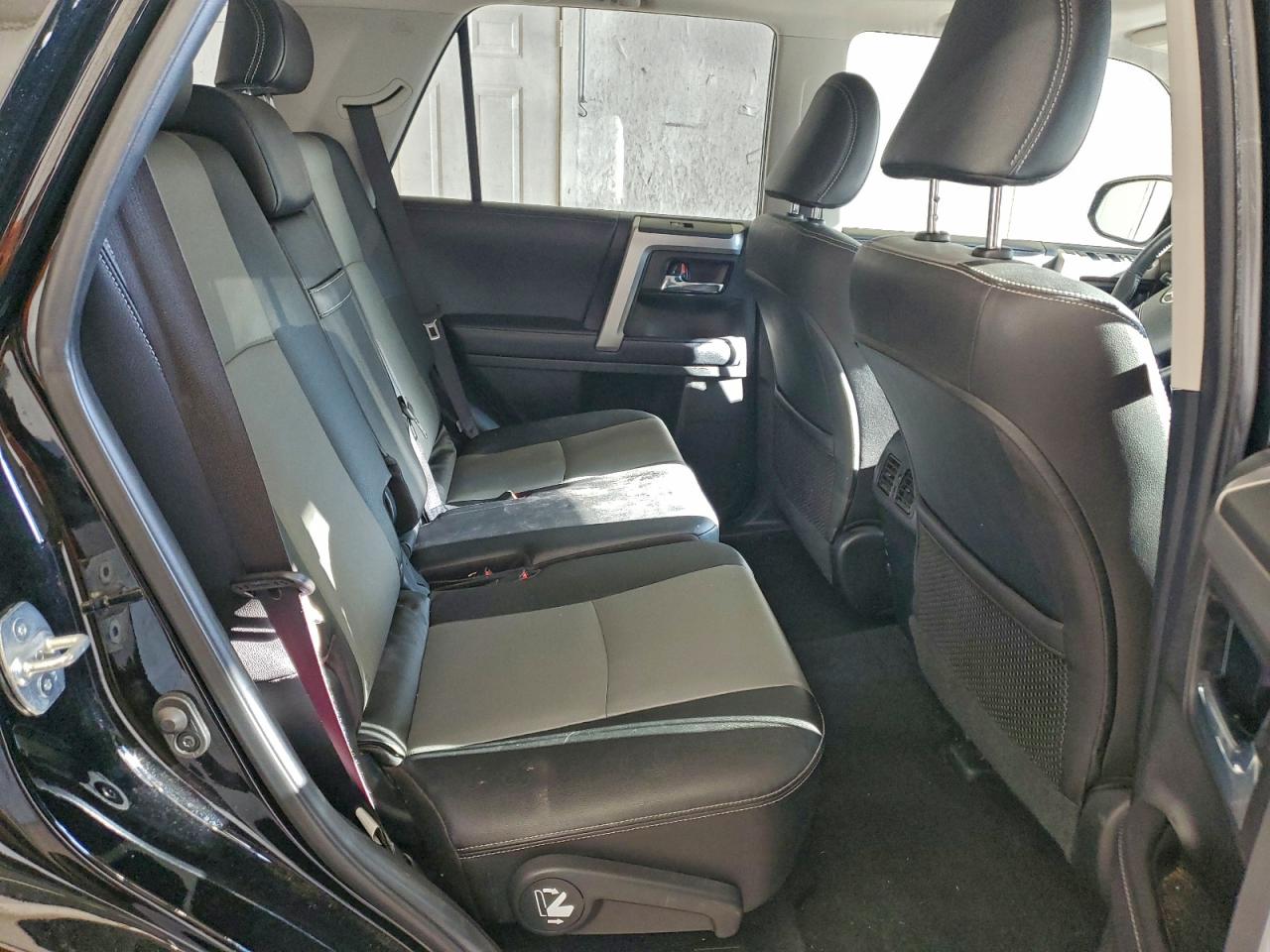 Toyota 4Runner Sr5/sr5 Premium Image 9